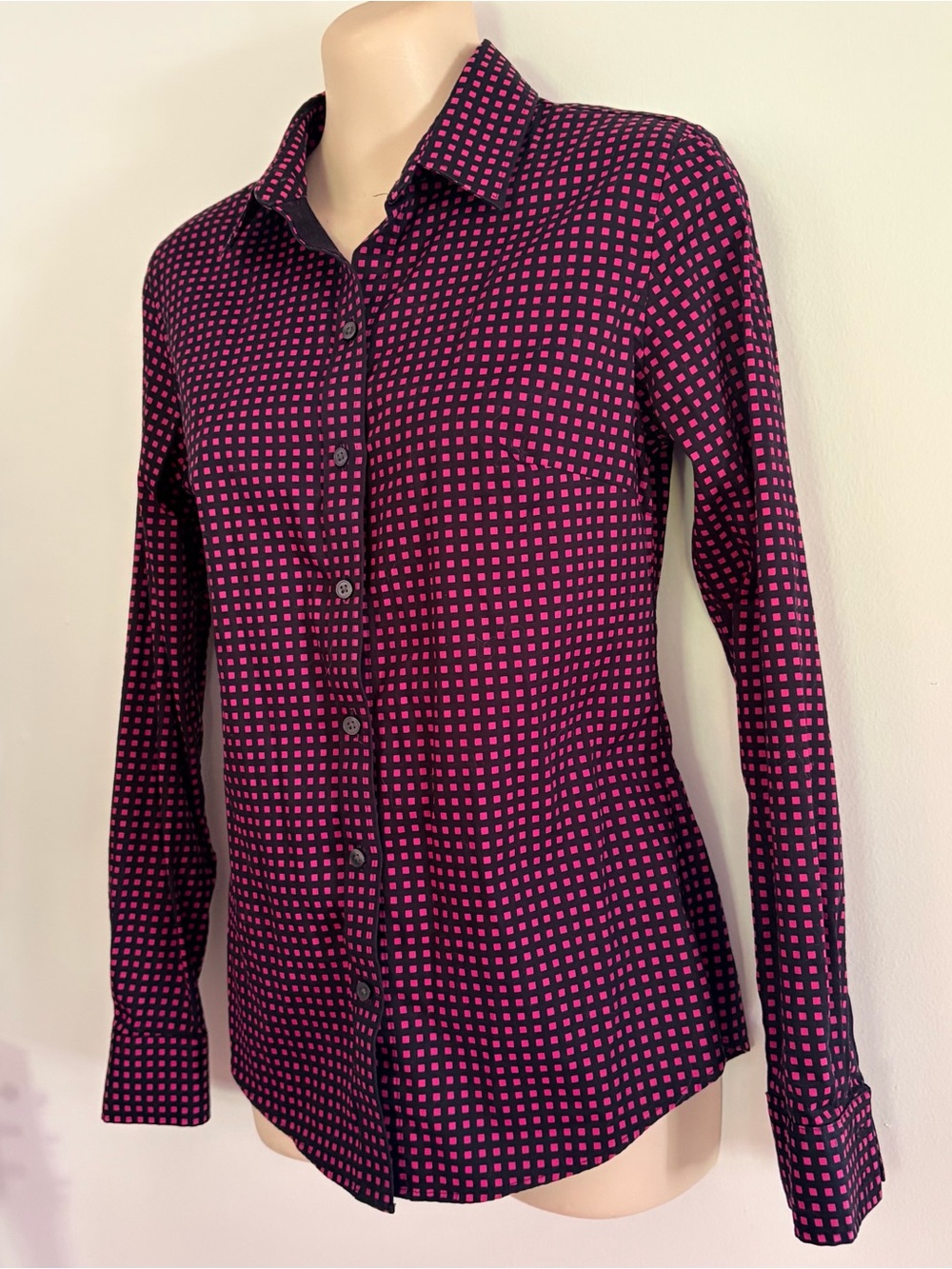 Banana Republic Black Shirt w/Pink Square Print Button-down Corporatecore Sz 2